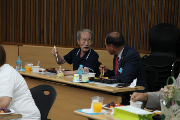 6a7fa011e0b8f4cb7af9fecbe36ddae9_1593318