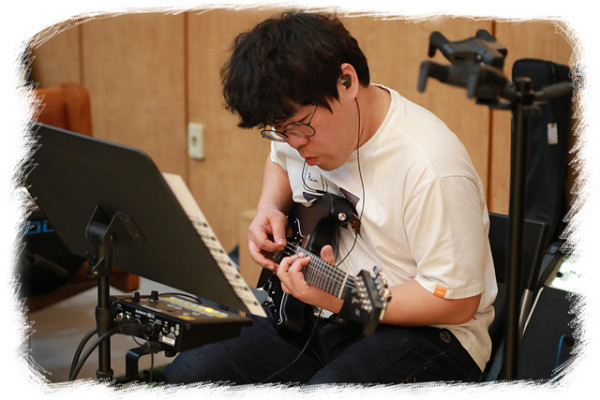 a5f49046cc20e5077ff48db1ef3b28b7_1764290